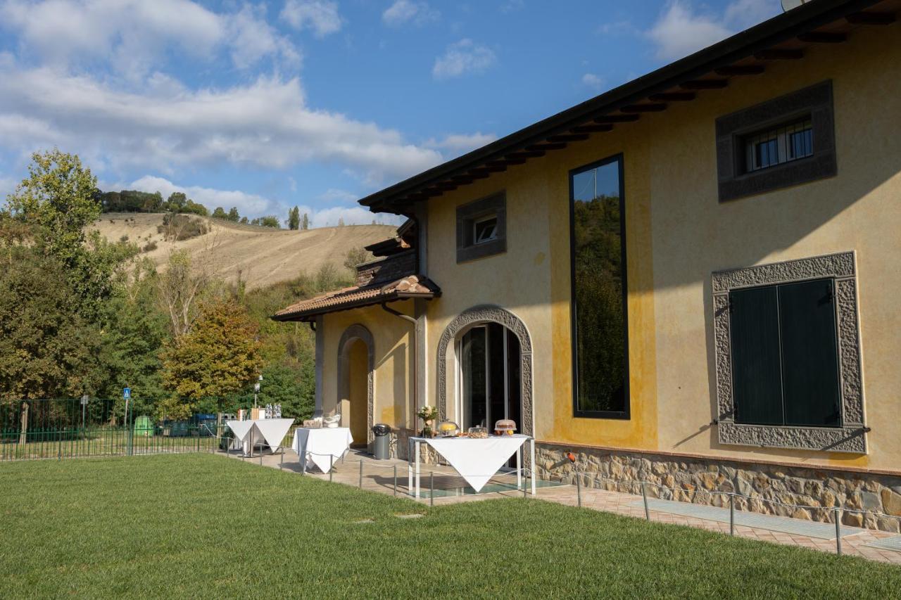 Lei Rooms Maranello Bagian luar foto