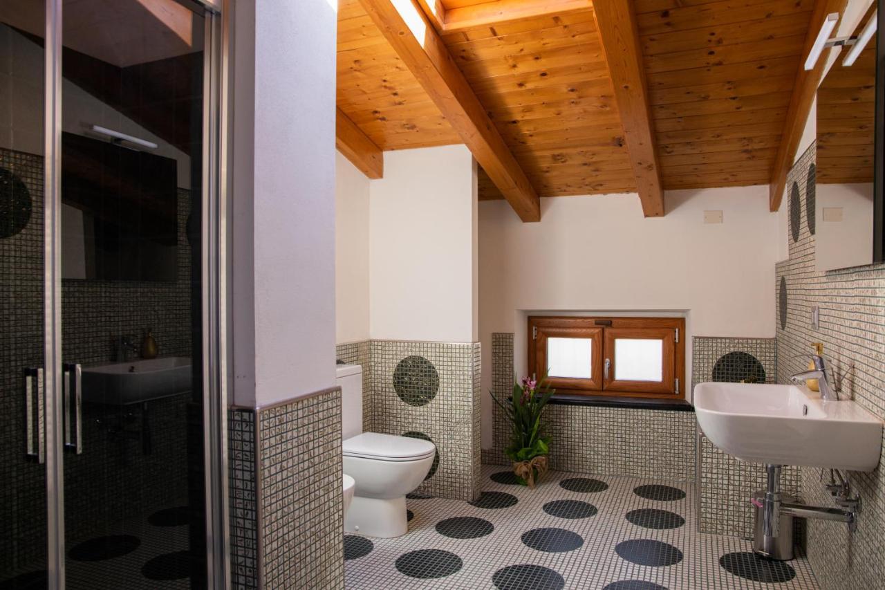 Lei Rooms Maranello Bagian luar foto