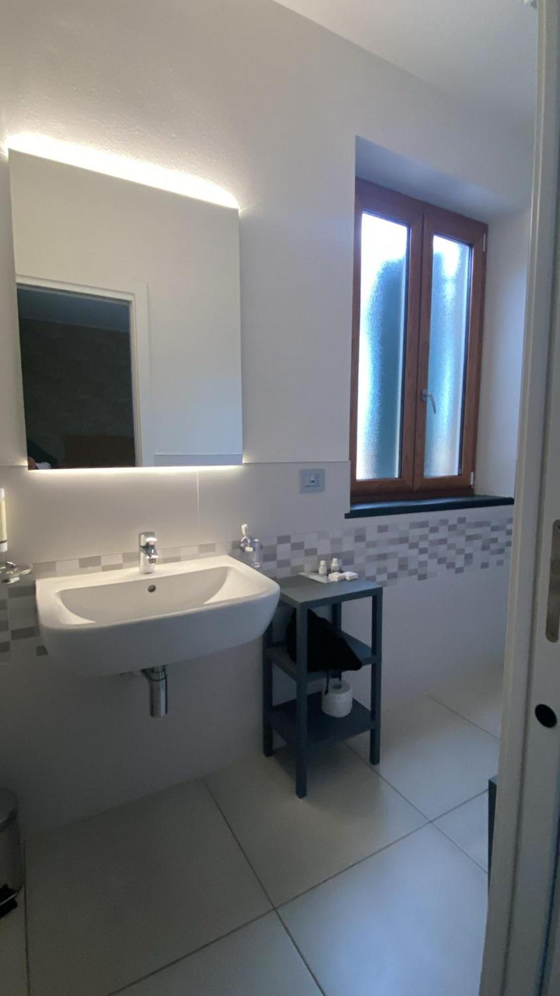 Lei Rooms Maranello Bagian luar foto